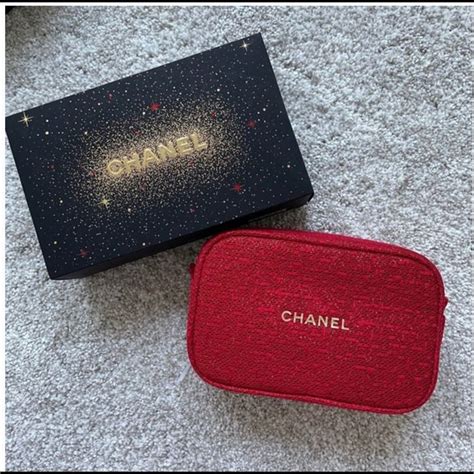 chanel makeup bag 2021|chanel makeup bag 2020.